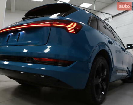 Синий Ауди E-Tron, объемом двигателя 0 л и пробегом 80 тыс. км за 28900 $, фото 53 на Automoto.ua