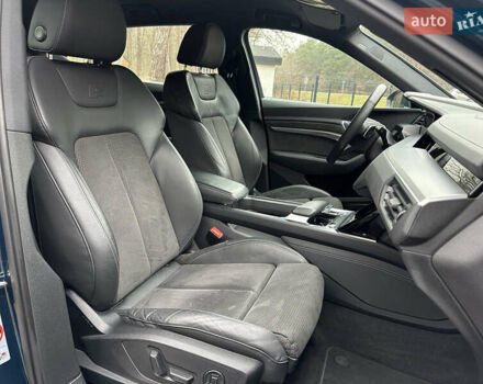 Синій Ауді E-Tron, об'ємом двигуна 0 л та пробігом 165 тис. км за 25900 $, фото 44 на Automoto.ua