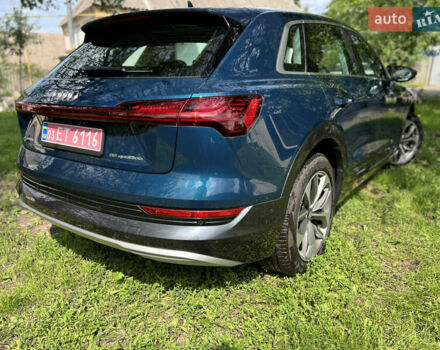 Синий Ауди E-Tron, объемом двигателя 0 л и пробегом 175 тыс. км за 24444 $, фото 4 на Automoto.ua