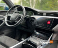 Синий Ауди E-Tron, объемом двигателя 95 л и пробегом 124 тыс. км за 26999 $, фото 11 на Automoto.ua