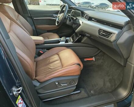 Синій Ауді E-Tron, об'ємом двигуна 0 л та пробігом 67 тис. км за 29799 $, фото 12 на Automoto.ua