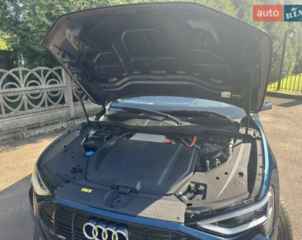 Синий Ауди E-Tron, объемом двигателя 0 л и пробегом 112 тыс. км за 29500 $, фото 32 на Automoto.ua