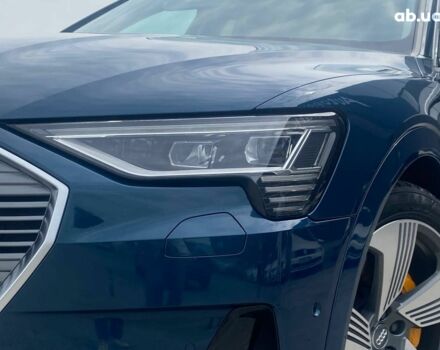 Синий Ауди E-Tron, объемом двигателя 0 л и пробегом 125 тыс. км за 25240 $, фото 2 на Automoto.ua