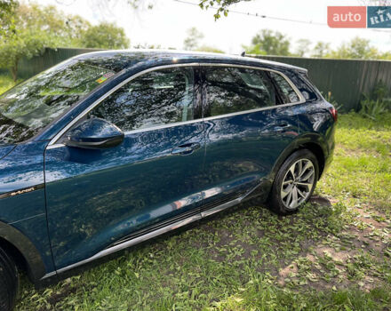 Синий Ауди E-Tron, объемом двигателя 0 л и пробегом 175 тыс. км за 24444 $, фото 2 на Automoto.ua