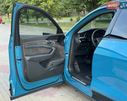 Синий Ауди E-Tron, объемом двигателя 0 л и пробегом 49 тыс. км за 35490 $, фото 10 на Automoto.ua