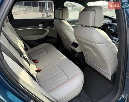 Синий Ауди E-Tron, объемом двигателя 0 л и пробегом 98 тыс. км за 30500 $, фото 30 на Automoto.ua
