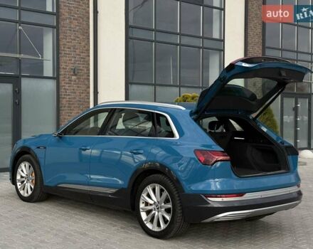 Синий Ауди E-Tron, объемом двигателя 0 л и пробегом 119 тыс. км за 29500 $, фото 15 на Automoto.ua