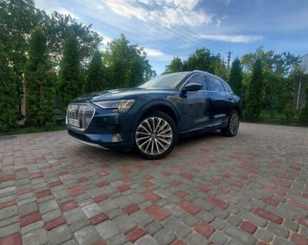 Синий Ауди E-Tron, объемом двигателя 0 л и пробегом 85 тыс. км за 36500 $, фото 31 на Automoto.ua