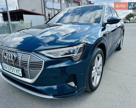 Ауді E-Tron 2019 у Тернополі на Automoto.ua Синій Ауді E-Tron, об'ємом двигуна 0 л та пробігом 200 тис. км за 21700 $, фото 7 на Automoto.ua