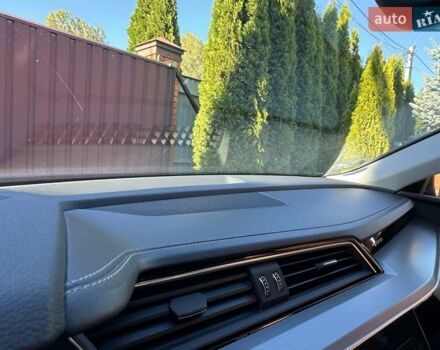 Синій Ауді E-Tron, об'ємом двигуна 0 л та пробігом 47 тис. км за 36500 $, фото 41 на Automoto.ua
