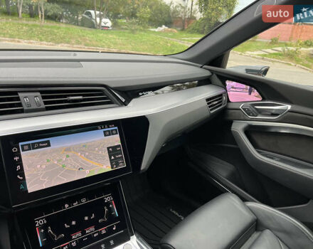 Синий Ауди E-Tron, объемом двигателя 0 л и пробегом 113 тыс. км за 35000 $, фото 30 на Automoto.ua
