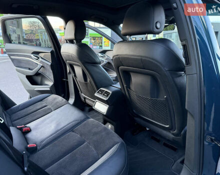 Синій Ауді E-Tron, об'ємом двигуна 0 л та пробігом 170 тис. км за 26499 $, фото 59 на Automoto.ua