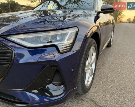 Синій Ауді E-Tron, об'ємом двигуна 0 л та пробігом 53 тис. км за 33700 $, фото 12 на Automoto.ua