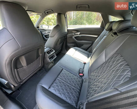 Синий Ауди E-Tron, объемом двигателя 0 л и пробегом 58 тыс. км за 43999 $, фото 67 на Automoto.ua