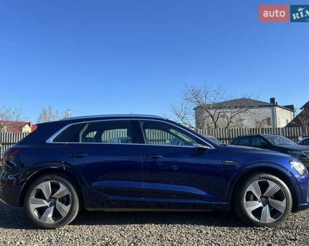 Синий Ауди E-Tron, объемом двигателя 0 л и пробегом 40 тыс. км за 36514 $, фото 8 на Automoto.ua