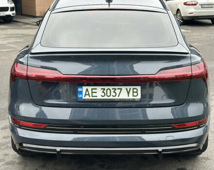 Синій Ауді E-Tron, об'ємом двигуна 0 л та пробігом 34 тис. км за 55000 $, фото 5 на Automoto.ua