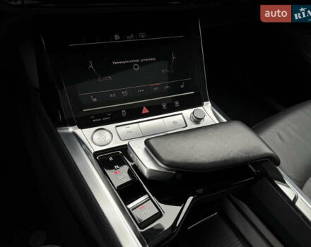 Синий Ауди E-Tron, объемом двигателя 0 л и пробегом 96 тыс. км за 25999 $, фото 62 на Automoto.ua