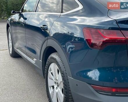 Синий Ауди E-Tron, объемом двигателя 0 л и пробегом 142 тыс. км за 26500 $, фото 7 на Automoto.ua