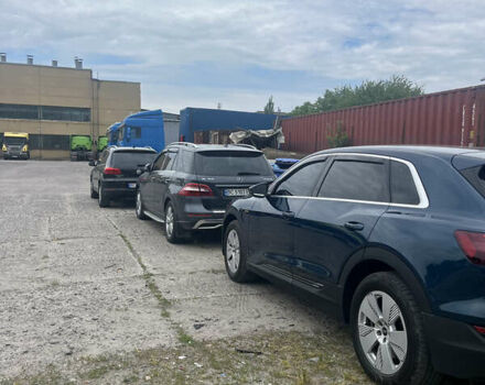 Синий Ауди E-Tron, объемом двигателя 0 л и пробегом 52 тыс. км за 31800 $, фото 2 на Automoto.ua