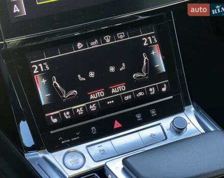 Синий Ауди E-Tron, объемом двигателя 0 л и пробегом 40 тыс. км за 36514 $, фото 67 на Automoto.ua