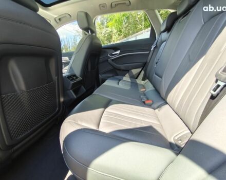 Синий Ауди E-Tron, объемом двигателя 0 л и пробегом 154 тыс. км за 29800 $, фото 14 на Automoto.ua