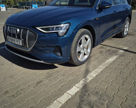 Синий Ауди E-Tron, объемом двигателя 0 л и пробегом 170 тыс. км за 22500 $, фото 10 на Automoto.ua