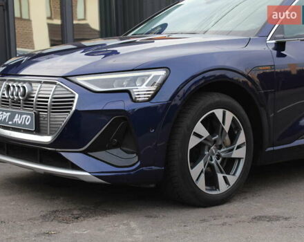 Синий Ауди E-Tron, объемом двигателя 0 л и пробегом 70 тыс. км за 34700 $, фото 9 на Automoto.ua
