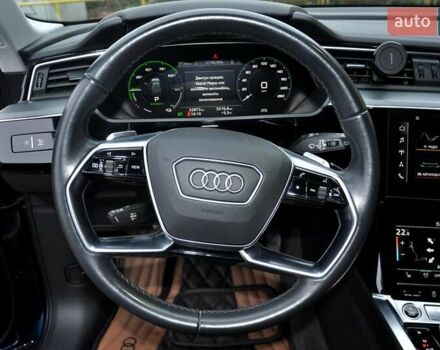 Синий Ауди E-Tron, объемом двигателя 0 л и пробегом 52 тыс. км за 31500 $, фото 43 на Automoto.ua