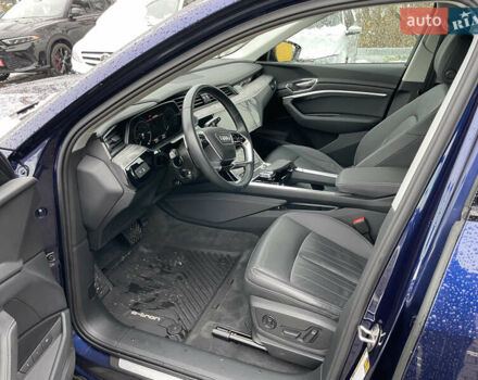 Синий Ауди E-Tron, объемом двигателя 0 л и пробегом 37 тыс. км за 30000 $, фото 4 на Automoto.ua