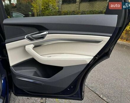 Синий Ауди E-Tron, объемом двигателя 0 л и пробегом 104 тыс. км за 33490 $, фото 36 на Automoto.ua