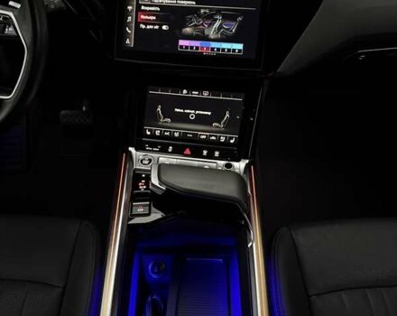 Синий Ауди E-Tron, объемом двигателя 0 л и пробегом 100 тыс. км за 29300 $, фото 12 на Automoto.ua