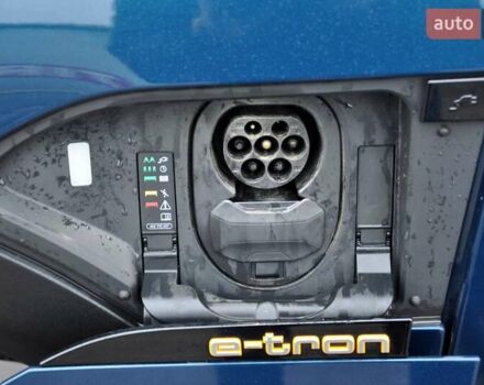 Синий Ауди E-Tron, объемом двигателя 0 л и пробегом 52 тыс. км за 31500 $, фото 53 на Automoto.ua