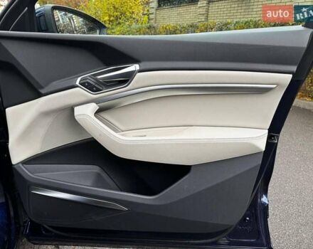 Синий Ауди E-Tron, объемом двигателя 0 л и пробегом 104 тыс. км за 33490 $, фото 39 на Automoto.ua