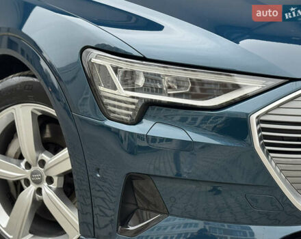 Синій Ауді E-Tron, об'ємом двигуна 0 л та пробігом 140 тис. км за 20900 $, фото 22 на Automoto.ua