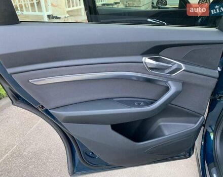 Синий Ауди E-Tron, объемом двигателя 0 л и пробегом 142 тыс. км за 26500 $, фото 34 на Automoto.ua