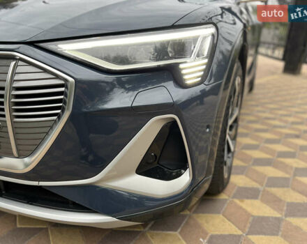 Синий Ауди E-Tron, объемом двигателя 0 л и пробегом 113 тыс. км за 35000 $, фото 12 на Automoto.ua