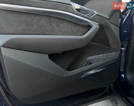 Синий Ауди E-Tron, объемом двигателя 0 л и пробегом 71 тыс. км за 28300 $, фото 24 на Automoto.ua