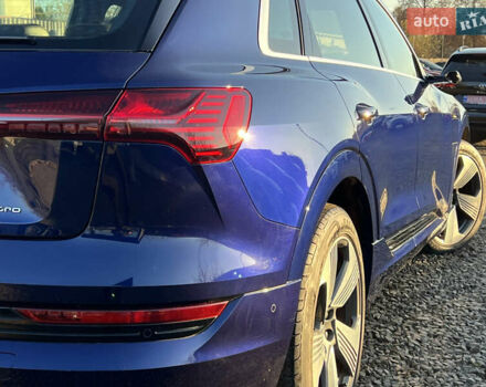 Синий Ауди E-Tron, объемом двигателя 0 л и пробегом 40 тыс. км за 36514 $, фото 12 на Automoto.ua