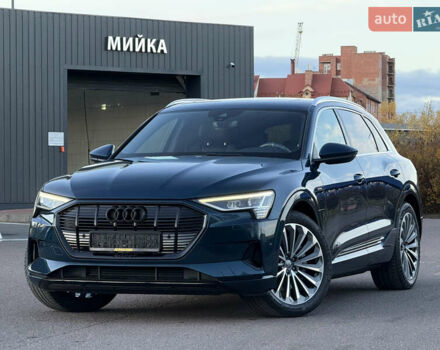 Синій Ауді E-Tron, об'ємом двигуна 0 л та пробігом 170 тис. км за 26499 $, фото 13 на Automoto.ua