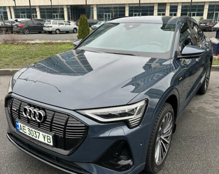Синій Ауді E-Tron, об'ємом двигуна 0 л та пробігом 34 тис. км за 55000 $, фото 3 на Automoto.ua