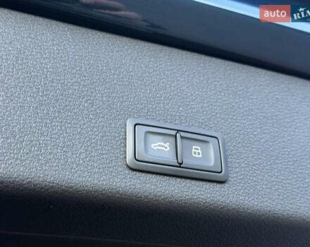 Синій Ауді E-Tron, об'ємом двигуна 0 л та пробігом 170 тис. км за 26499 $, фото 75 на Automoto.ua