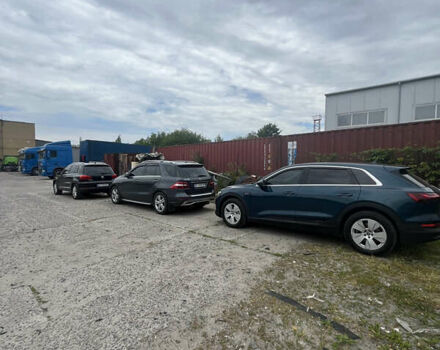 Синий Ауди E-Tron, объемом двигателя 0 л и пробегом 52 тыс. км за 31800 $, фото 1 на Automoto.ua