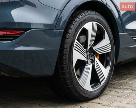 Синій Ауді E-Tron, об'ємом двигуна 0 л та пробігом 80 тис. км за 44500 $, фото 14 на Automoto.ua