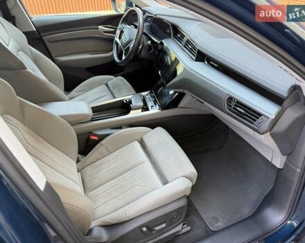 Синий Ауди E-Tron, объемом двигателя 0 л и пробегом 99 тыс. км за 29777 $, фото 8 на Automoto.ua