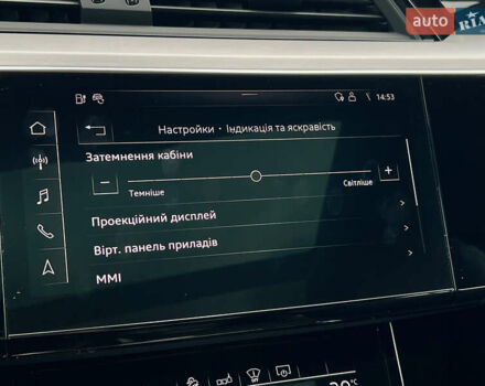 Синий Ауди E-Tron, объемом двигателя 0 л и пробегом 38 тыс. км за 39180 $, фото 93 на Automoto.ua