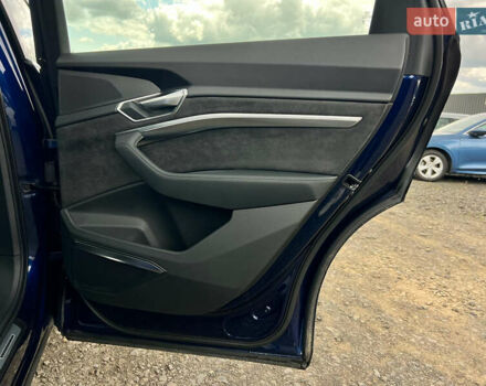 Синий Ауди E-Tron, объемом двигателя 0 л и пробегом 38 тыс. км за 39180 $, фото 54 на Automoto.ua