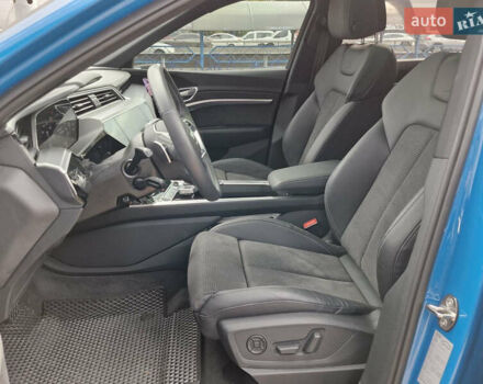 Синий Ауди E-Tron, объемом двигателя 0 л и пробегом 5 тыс. км за 58900 $, фото 7 на Automoto.ua