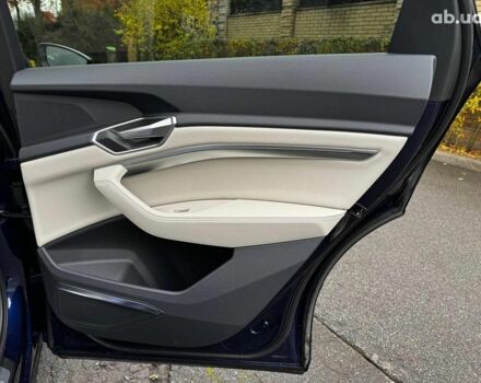 Синий Ауди E-Tron, объемом двигателя 0 л и пробегом 104 тыс. км за 33490 $, фото 37 на Automoto.ua