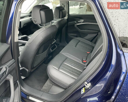 Синий Ауди E-Tron, объемом двигателя 0 л и пробегом 37 тыс. км за 30000 $, фото 5 на Automoto.ua