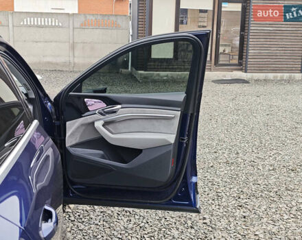 Синий Ауди E-Tron, объемом двигателя 0 л и пробегом 95 тыс. км за 34999 $, фото 78 на Automoto.ua